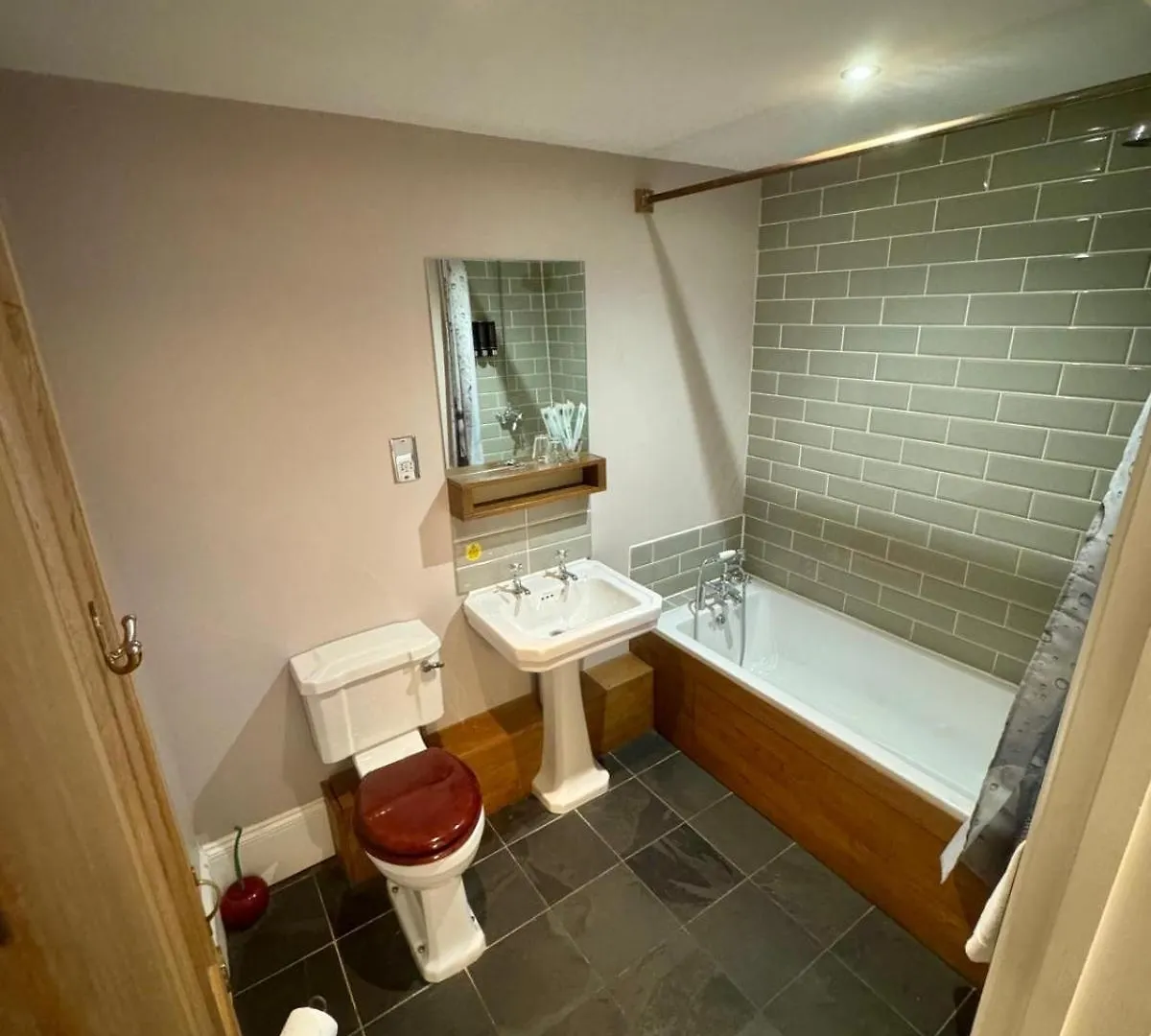 The Seymour Arms Hotel Blagdon